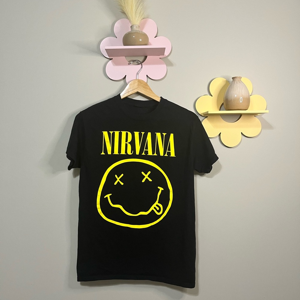 ✨ Nirvana Graphic tee ✨